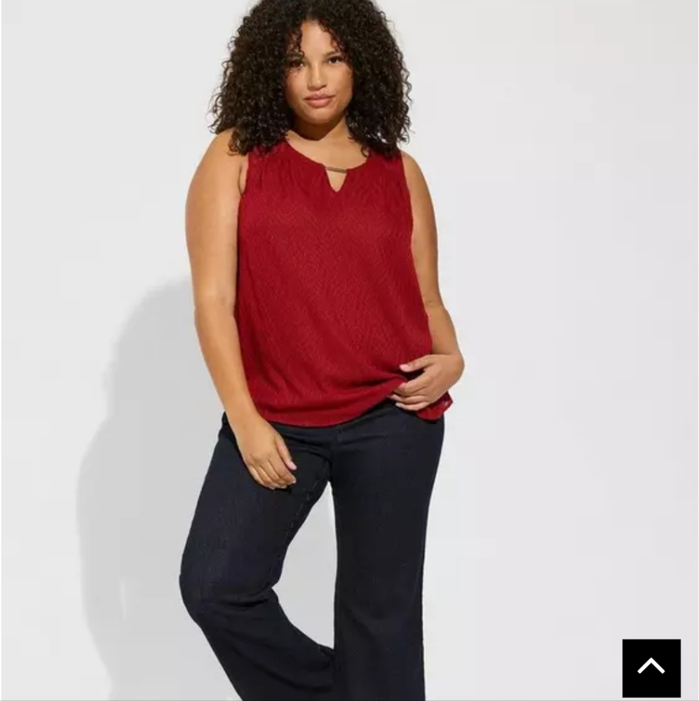 Torrid NWT! Clip Zig Zag Keyhole Tank